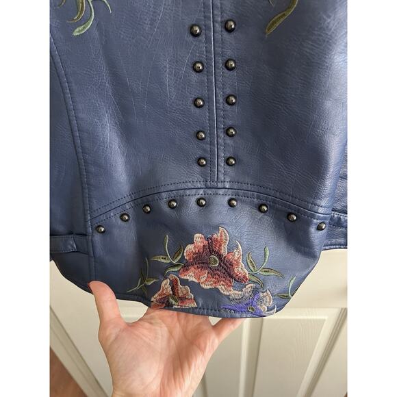 COLLEEN LOPEZ Blue Faux Leather Floral Embroidered Studded Zip Moto Jacket Sz XL - Picture 8 of 14